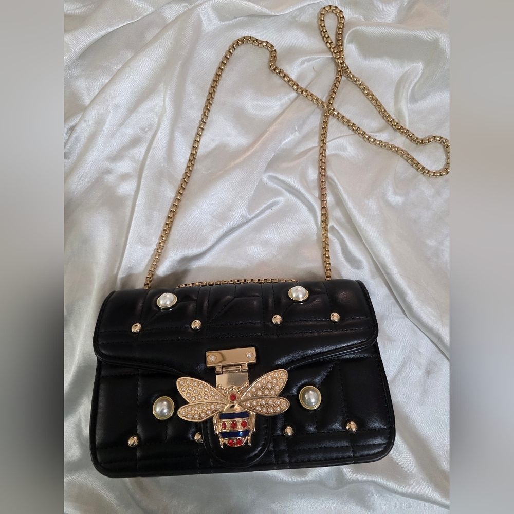 Black Quilted Faux Leather Bag with Bee Clasp & Adjustable Gold Chain - Picture 2 of 5